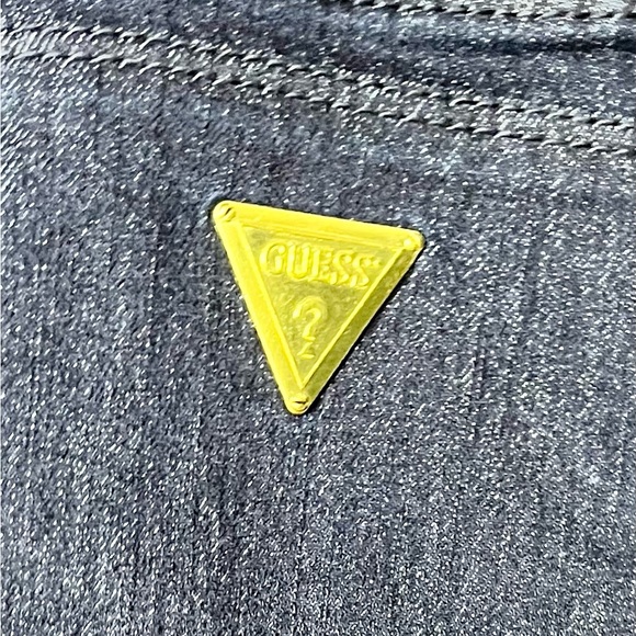 ⚫️TEMP PRICE DROP⚫️Guess Jeans Adrianna Fit Low Rise Skinny Boot Gold Plate Logo - Picture 8 of 12